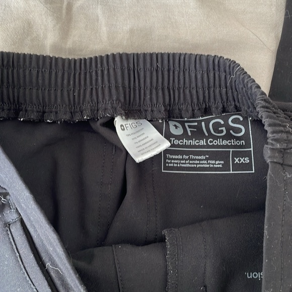 Figs Scrub Pants - Picture 5 of 6
